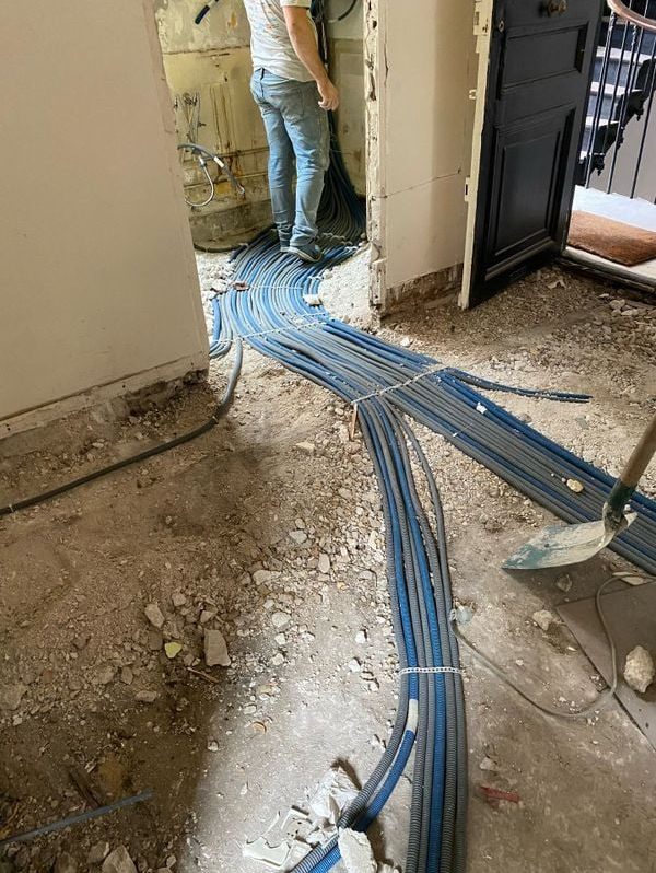 électricien dépannage interviennent à AIZENAY et Les-Sable-d 'Olonne et pour vos travaux d'électricité 